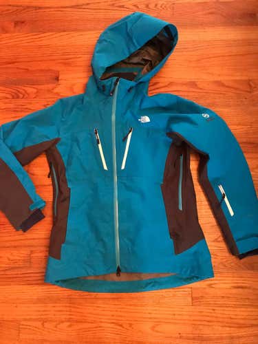 New Without Tags Women's North Face Summit Series Jacket