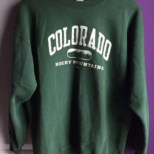 Colorado Rocky Mountains Size Extra Large Comfortable Sweatshirt Adult