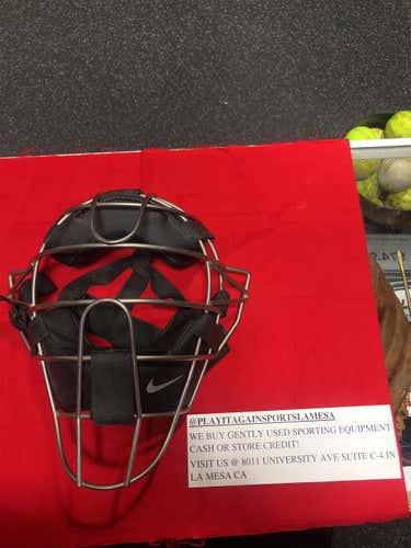 Nike Catcher's Mask Pro Titanium