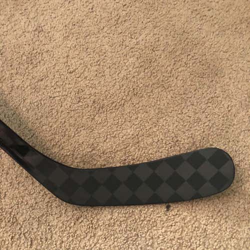 New Fantom QRE Hockey Stick Lefty Mid Senior