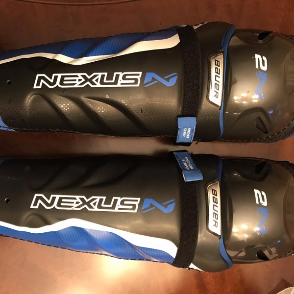Nexus 2N Shin Pads Senior