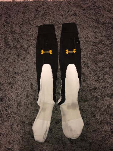 Black under armour Maryland Baseball Team Used fake Stirrup socks