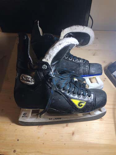 Graf Supra 705 Skates Size US10 + New Insoles