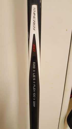 Easton Synergy 60 Hockey Stick Righty E28 Senior 100