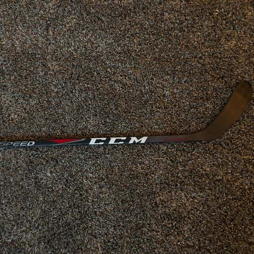 CCM JetSpeed Hockey Stick RH Junior P28 40 Flex