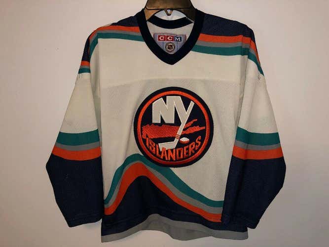NHL New York Islanders Hockey Sewn Jersey Youth Boys S/M CCM Vintage White