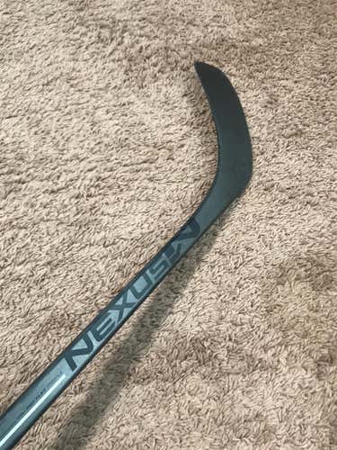 Nexus 4000 Hockey Stick Righty Junior