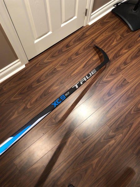 XC9 ACF Hockey Stick Righty Mid Senior Pro Stock