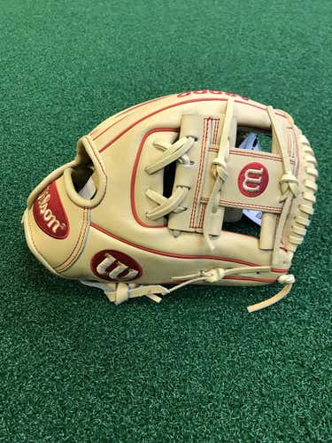 New Wilson A2000 DP15 Baseball Glove