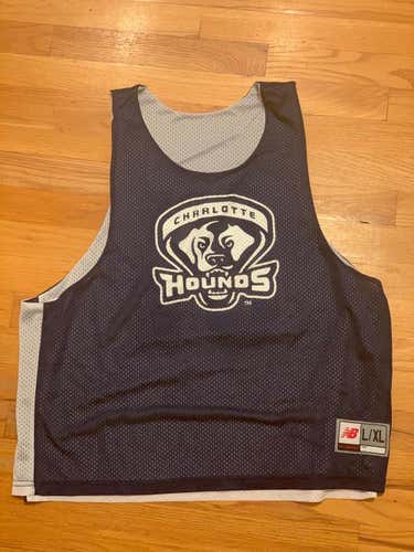 Charlotte Hounds Practice Pinnie White/Navy Reversible L/XL RARE