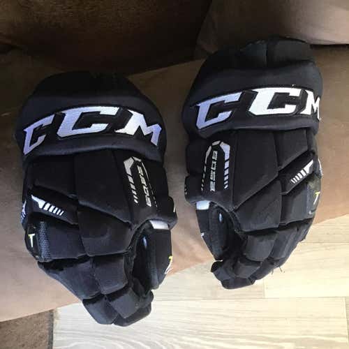 Tacks 6052 Gloves Senior