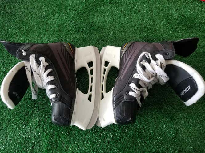 Bauer Supreme 140 Hockey Skates Youth Size 3