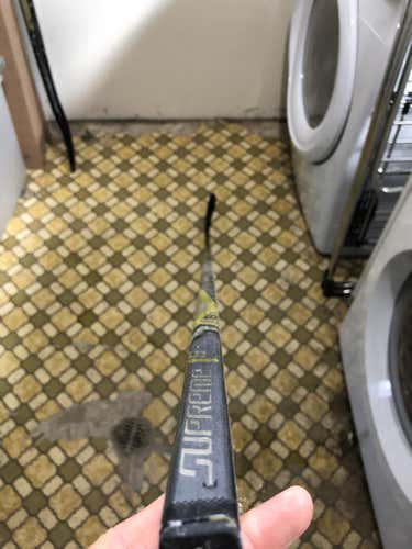 Like New Bauer Supreme 1S Toews P14 LH 87 Flex Lie 6 GripTac