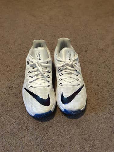 Men's Men's 11.5 (W 12.5) Nike Shoes