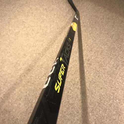 2 pack NEW CCM Super Tacks AS1 + Super Tacks 2.0 - LH P28 85flex (59")