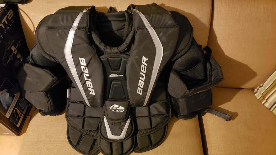 Intermediate Lrg Bauer Reactor 7000 Goalie Chest Protector