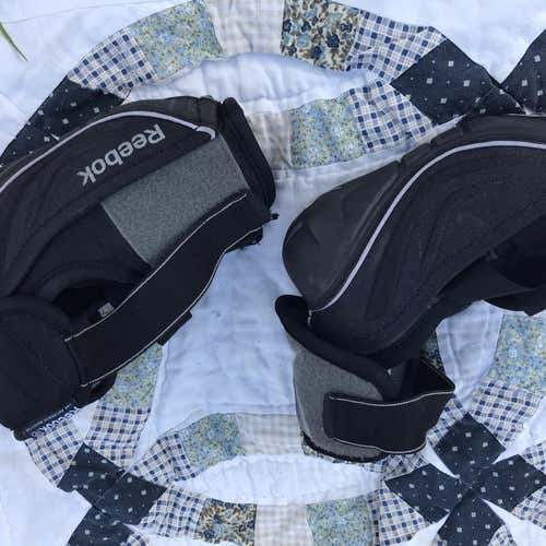 Reebok 9K Elbow Pads Senior Medium