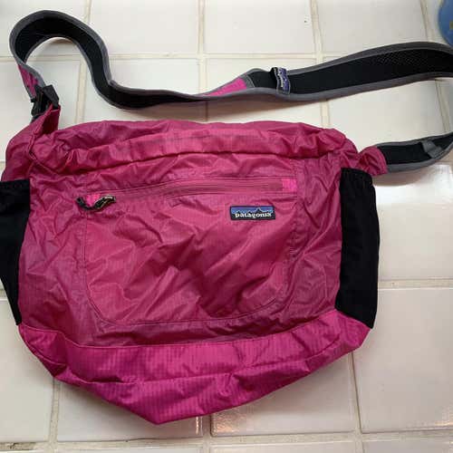 Patagonia LWT Courier