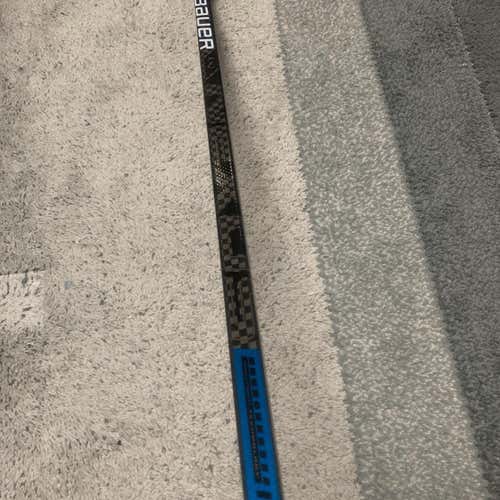 New Nexus 2N Pro Hockey Stick Righty Toe Senior Pro Stock 2 Pack