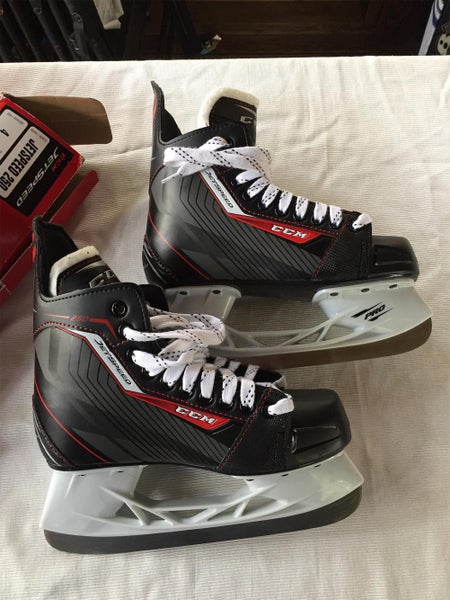 New JetSpeed 250 Hockey Skates Junior Size 4