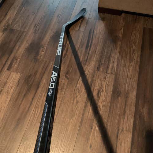 A6.0 SBP Hockey Stick Righty Toe Senior