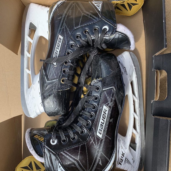 Supreme 180 Hockey Skates Junior Size 7
