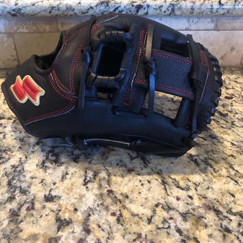 New SSK Baseball Glove