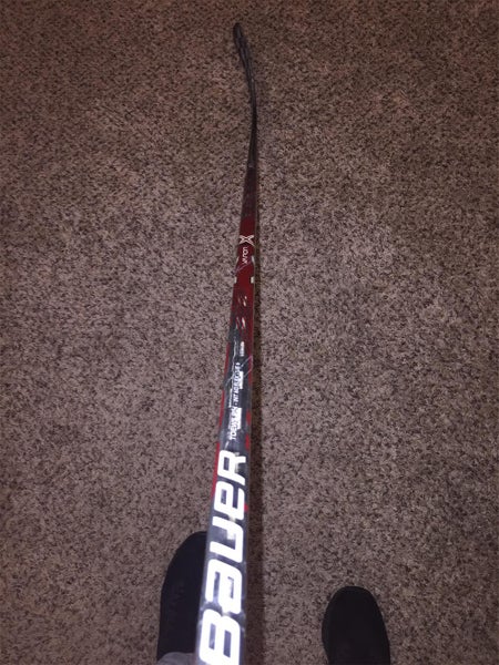 (Super cheap) (only used for 1 season)!Vapor 1X Hockey Stick Righty Mid Intermediate (p14, 60flex)