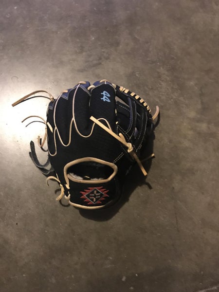 44 Pro Signiture Series Baseball Glove Adult