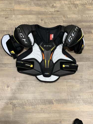 Large CCM AS 1 Tacks Shoulder Pads Senior Pro Stock
