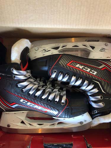 JetSpeed Vibe Hockey Skates Junior  Size 5.5