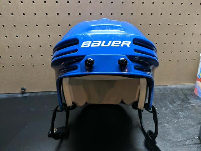 Bauer 4500 Helmet Med. Royal Blue