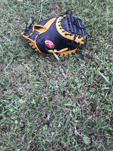 New Rawlings Heart of the Hide  catchers mitt NWOT