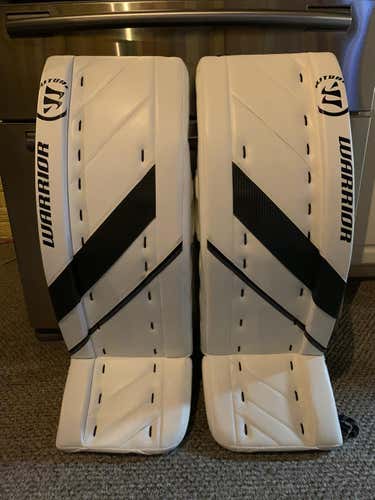 33" Warrior Ritual G4 Goalie Leg Pads Senior