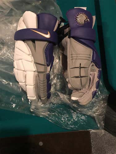 Iroquois Nationals Nike Vapor Elite  Gloves