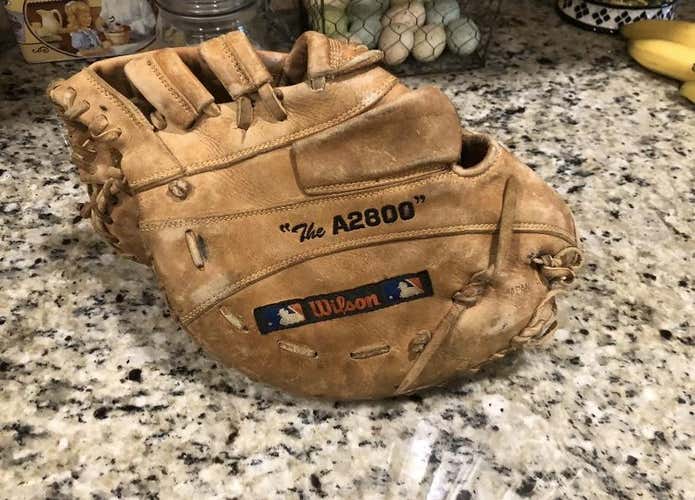 RARE WILSON THE A2000 THE A2800 12.5 RHT BASEBALL SOFTBALL GLOVE