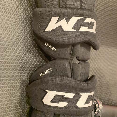 HGTK Gloves Senior Cuff