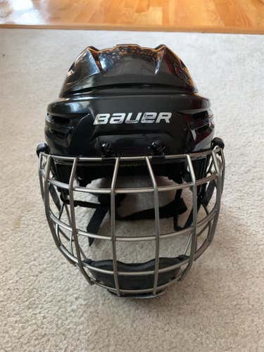 Adult Small Bauer Re-Akt Helmet With Cage