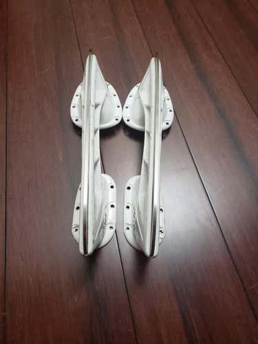 Bauer Edge Holders, Runners, & Replacement Steel