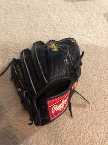 Rawlings Baseball Glove