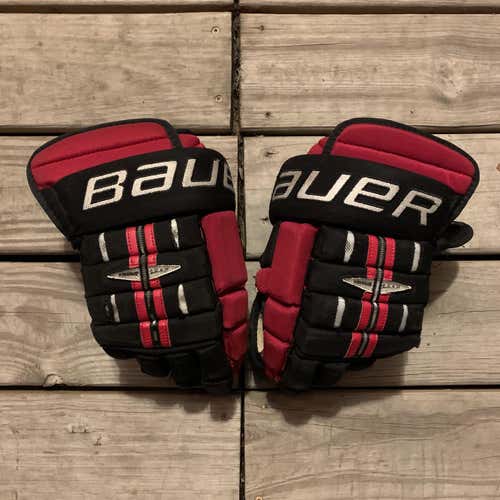 Classic Bauer 4-Roll Gloves Senior