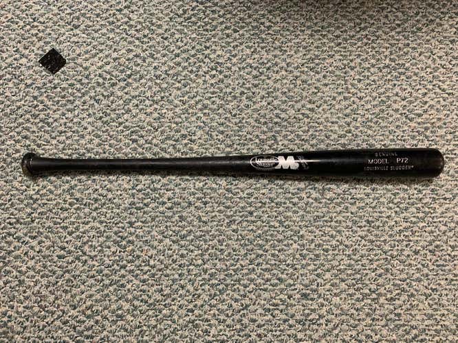 Louisville Slugger M9 Maple P72 33in