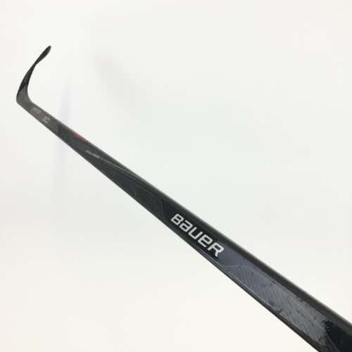 Used Left Handed Bauer Vapor X80 | 67 Flex | P14 Toews Curve | Grip | LH399D3