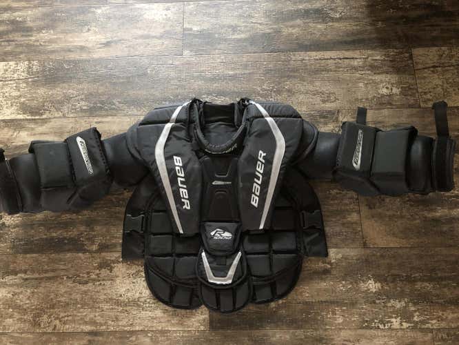 Bauer Reactor 7000 Goalie Chest and Arm Protector Goalie Chest Protector Intermediate