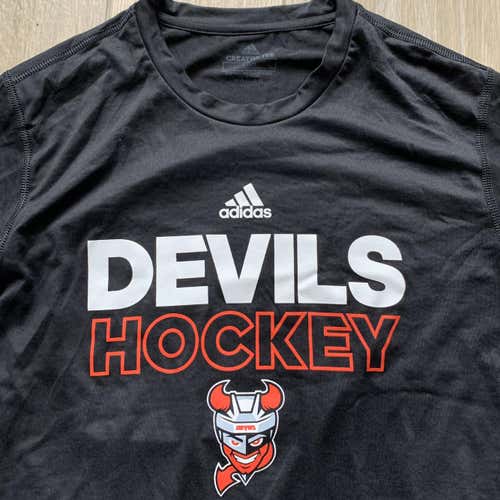 *NEW* AHL Binghamton Devils Black Locker Room Shirt