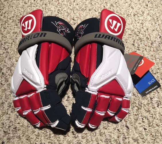 Brand new Boston Cannons Evo Pro 2019 Warrior Gloves