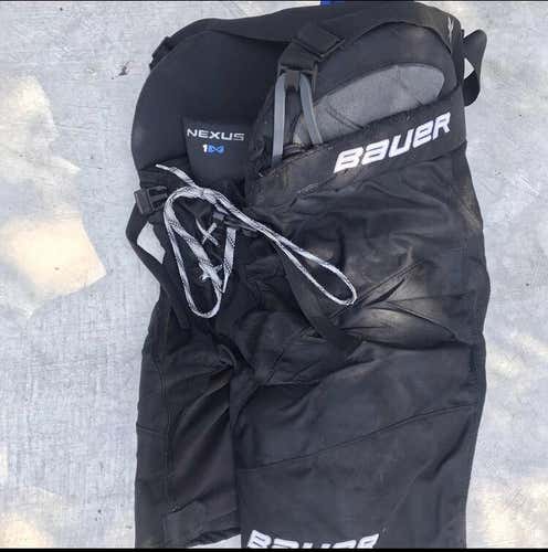 Gentle Used Nexus 1n Player Pants