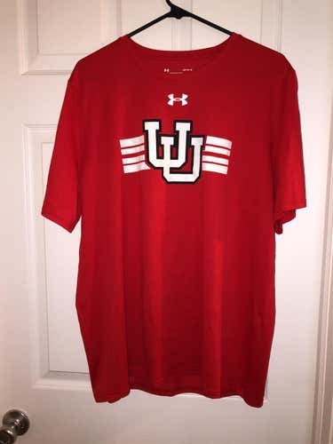 Men's Large Under Armour Shirt Adult
