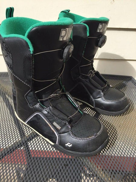 Boys Junior Size 5 Ride Snow Board Boots Witb BOA Lacing System