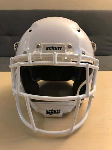 Schutt Vengeance VTD II Helmet